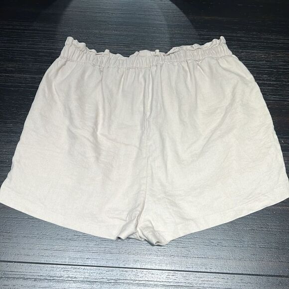 Gorgeous Express Linen Blend Shorts Large Excellent Condition - Picture 7 of 7